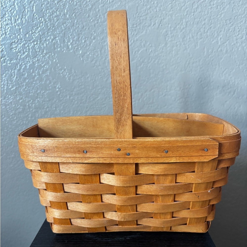 Longaberger Handwoven Utility Basket with Divider Dresden Ohio 1995